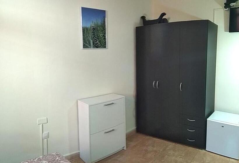 Kiki Vivienda Bed & Breakfast