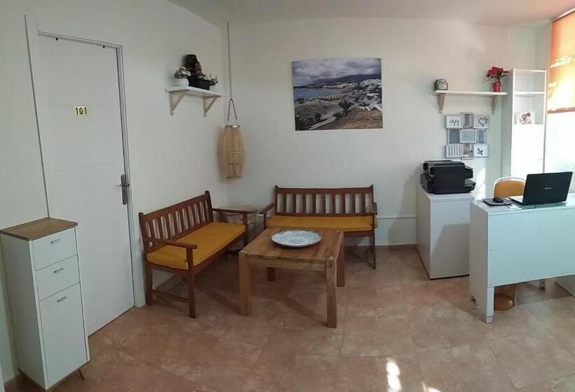 Kiki Vivienda Bed & Breakfast