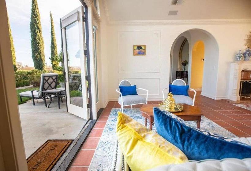 住宿加早餐 Chateau Robles Vineyard English Garden