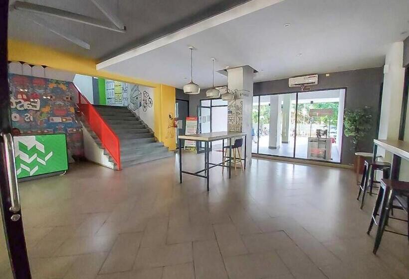 בית מלון כפרי Apartemen Sentra Timur Residence   Cheap Inn Tower Orange