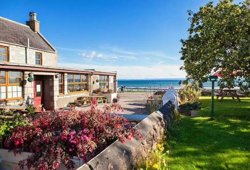 Hotelli Balintore Inn