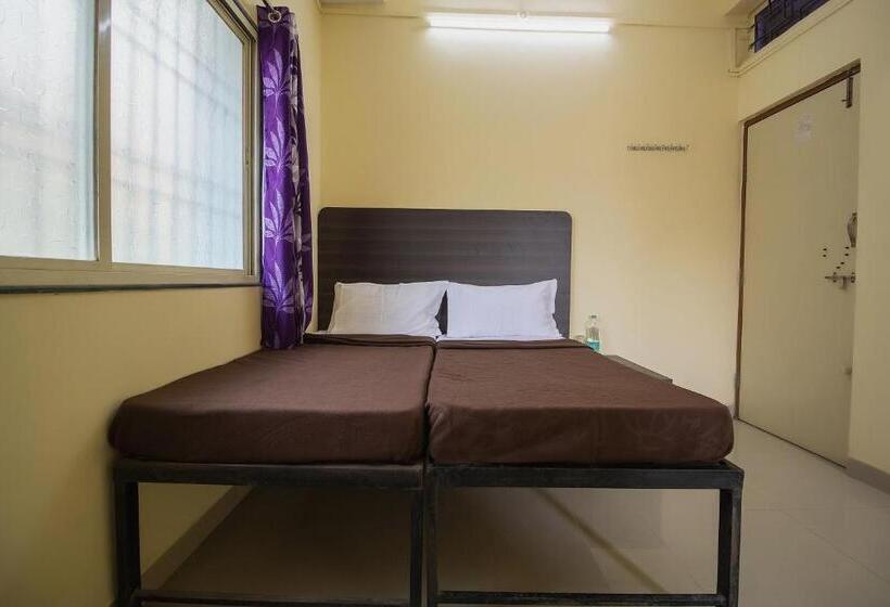 هتل Spot On Shree Gajanan