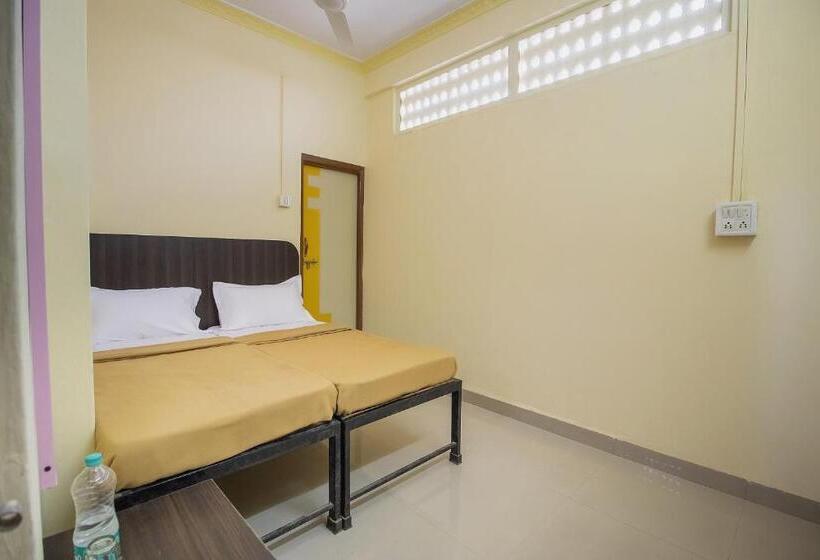 هتل Spot On Shree Gajanan