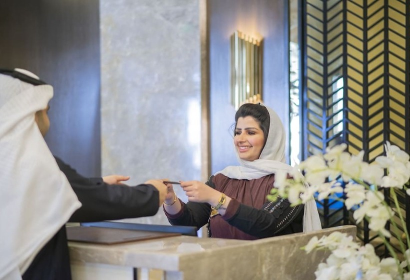 Vittori Palace Hotel And Residences