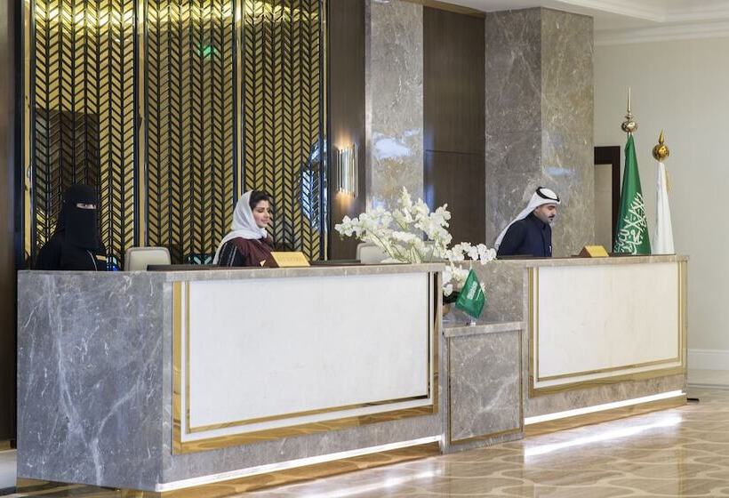 Vittori Palace Hotel And Residences