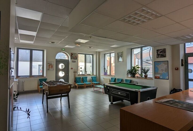 فندق صغير Auberge De Jeunesse Hi Cherbourg