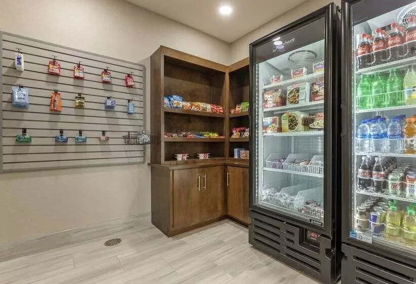 ホテル Comfort Suites Greenville Airport