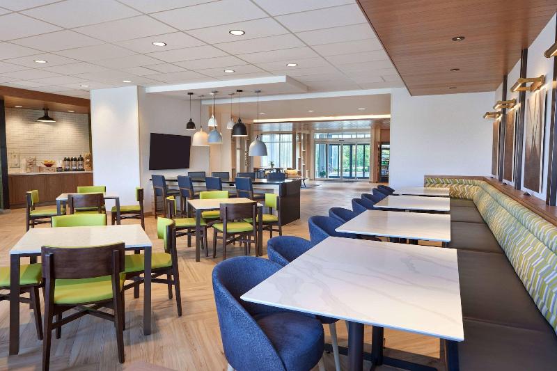 فندق Fairfield By Marriott Inn & Suites Orillia