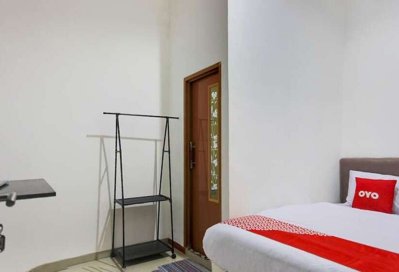 בית מלון כפרי Citara Jaya Guesthouse Mitra Reddoorz