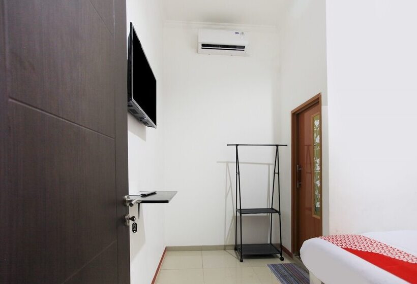 בית מלון כפרי Citara Jaya Guesthouse Mitra Reddoorz