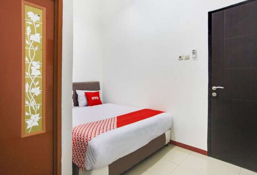 בית מלון כפרי Citara Jaya Guesthouse Mitra Reddoorz