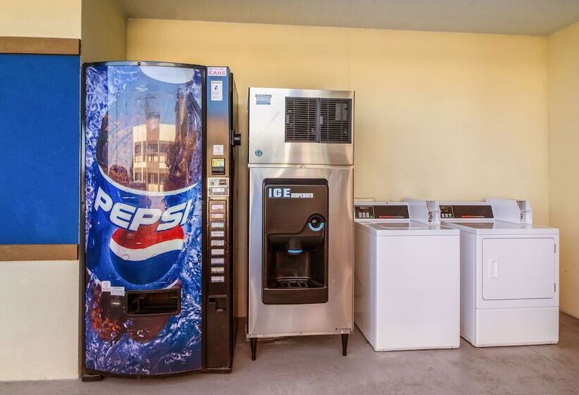 בית מלון כפרי Scottish Inn & Suites Houston Willowbrook