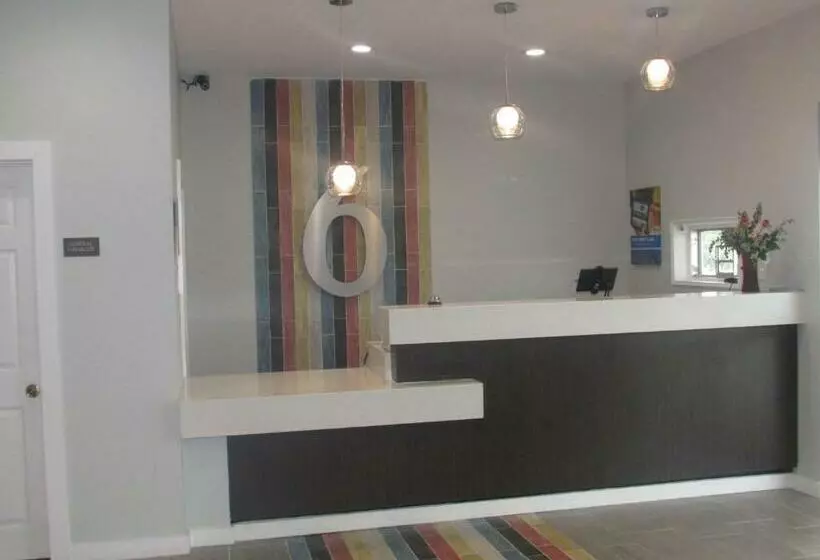 Motel 6 Brookhaven, Ms