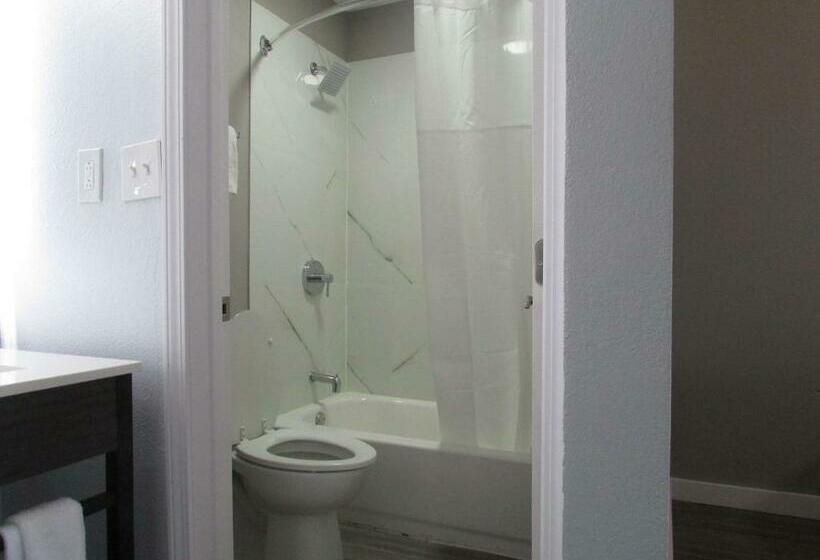 Motel 6 Brookhaven, Ms