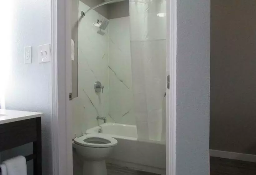 Motel 6 Brookhaven, Ms