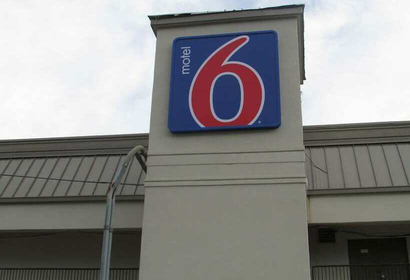 Motel 6 Brookhaven, Ms