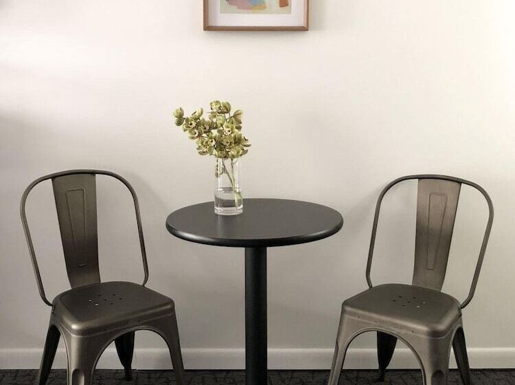 The Nomad Motel   International Falls, Mn   Near Canadian Border