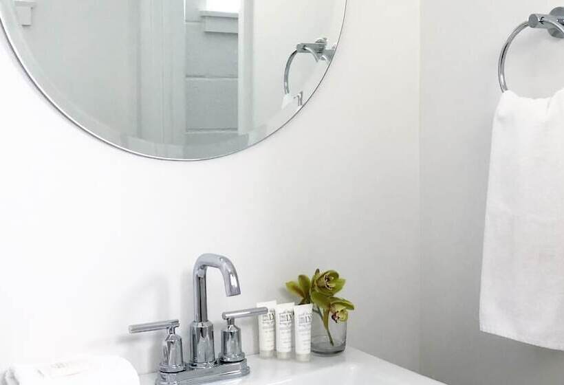 The Nomad Motel   International Falls, Mn   Near Canadian Border