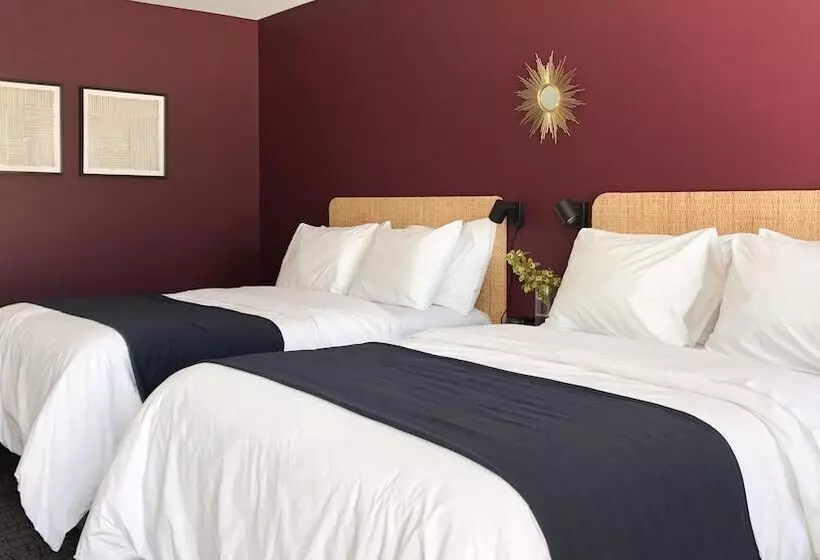 The Nomad Motel   International Falls, Mn   Near Canadian Border