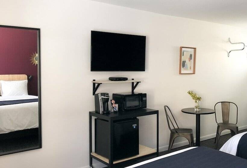 The Nomad Motel   International Falls, Mn   Near Canadian Border