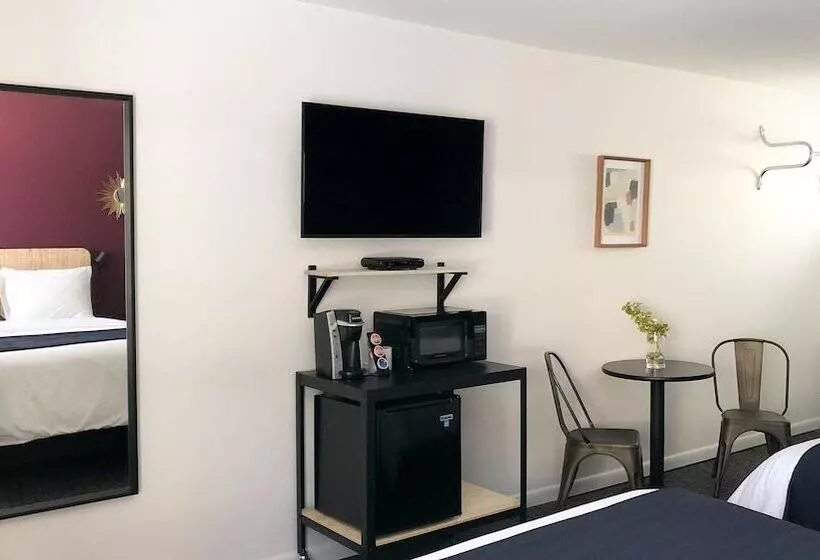 The Nomad Motel   International Falls, Mn   Near Canadian Border