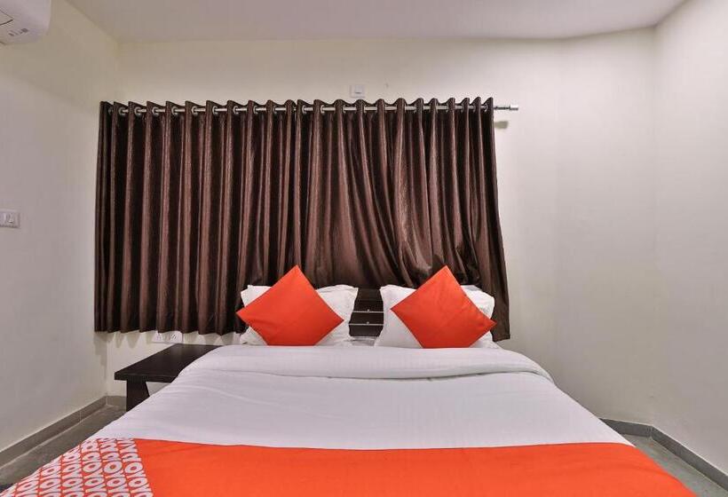 Hotell Oyo 46791 New Suryam