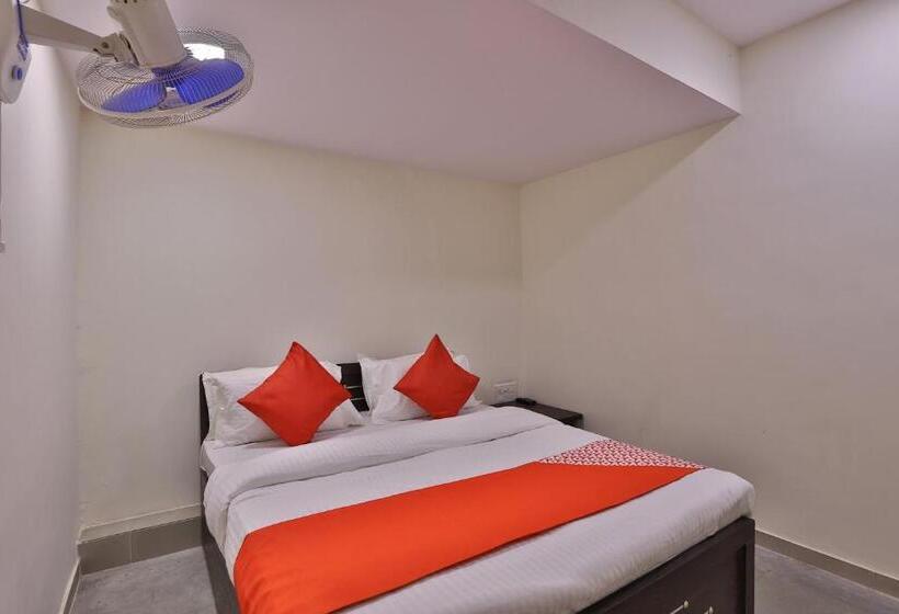 Hotell Oyo 46791 New Suryam