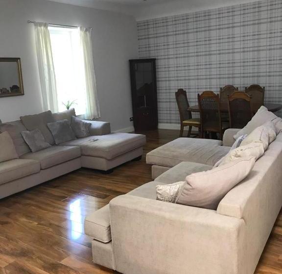 酒店 Oyo Ellison Hall