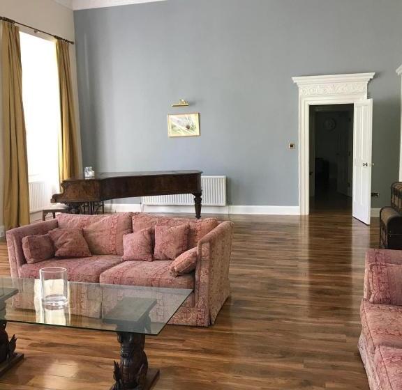 酒店 Oyo Ellison Hall