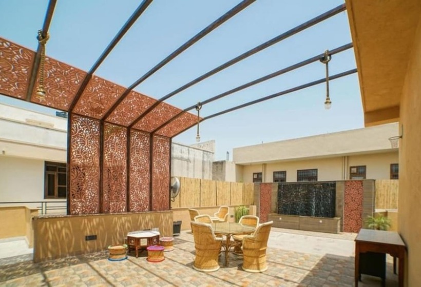 Bed and Breakfast R 41  A Boutique