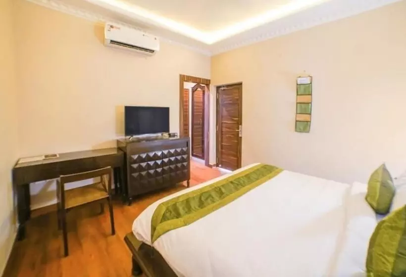 Aamiaismajoitus (B&B) R 41  A Boutique