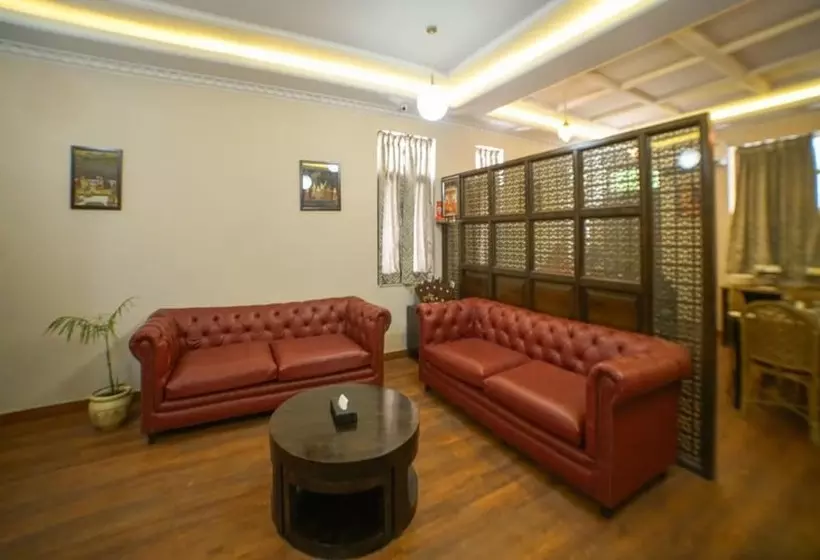Aamiaismajoitus (B&B) R 41  A Boutique