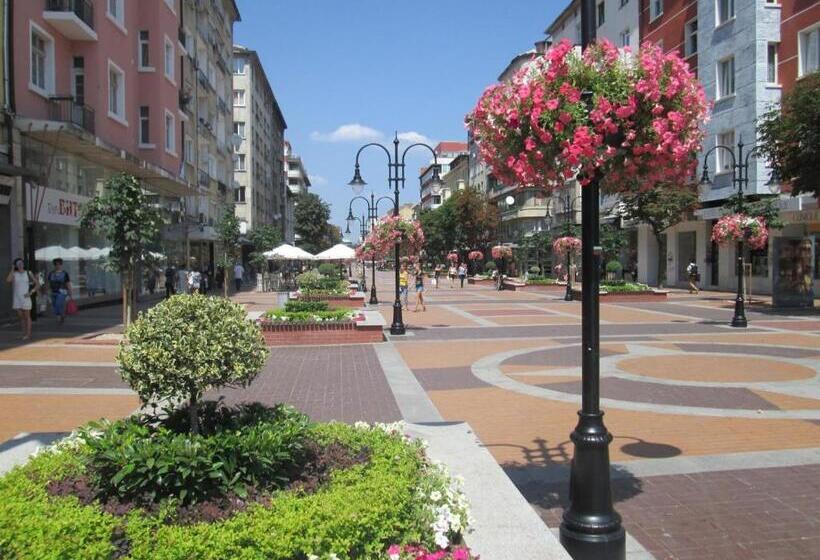 Grand Vitosha Apartments