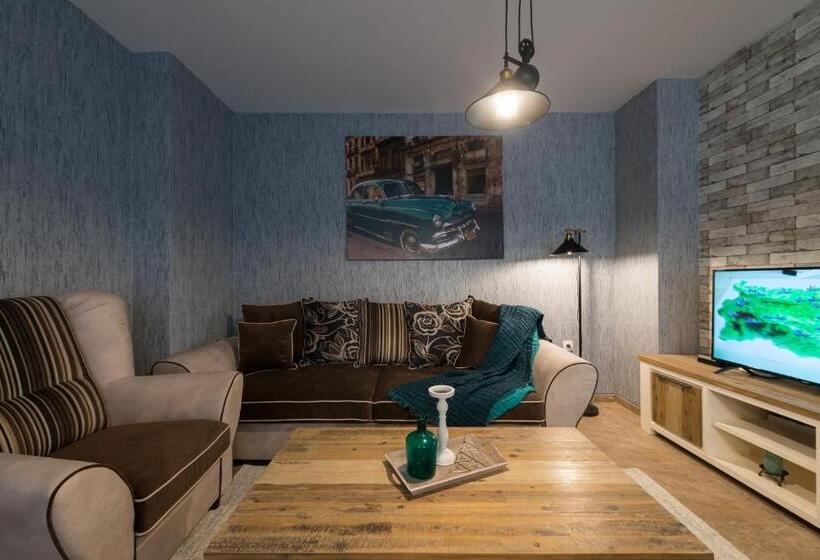 Grand Vitosha Apartments