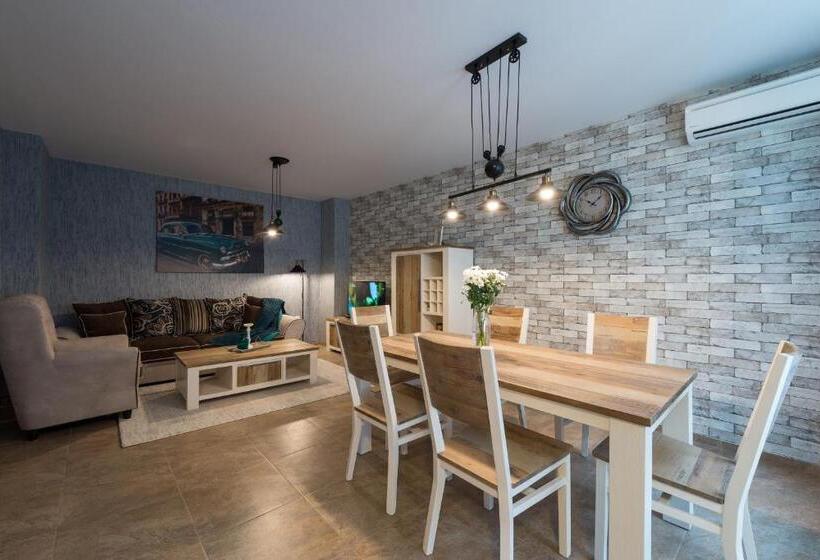 Grand Vitosha Apartments