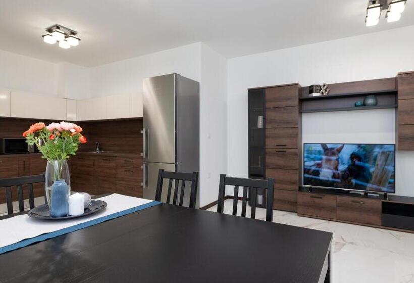 Grand Vitosha Apartments