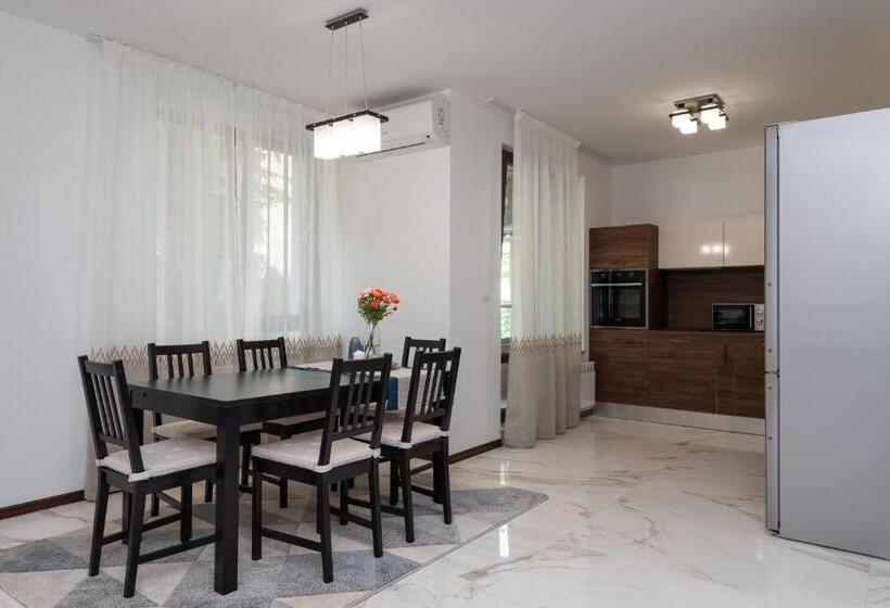 Grand Vitosha Apartments