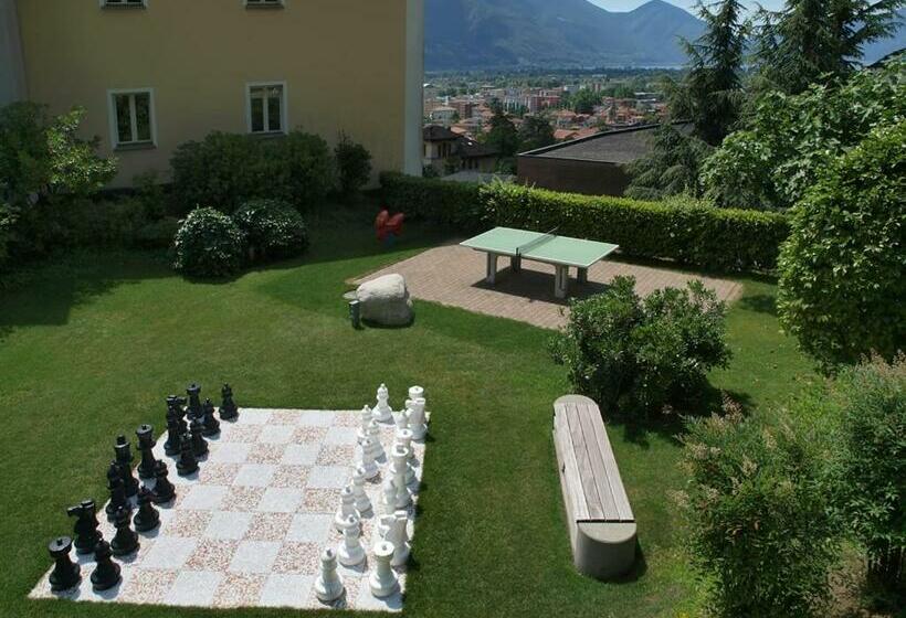 Отель Easyrooms Ai Monti