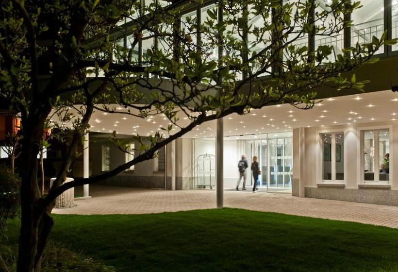 Отель Easyrooms Ai Monti