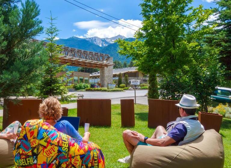 Local Stay Hotel, Bw Signature Collection