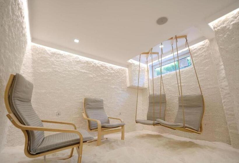 Local Stay Hotel, Bw Signature Collection