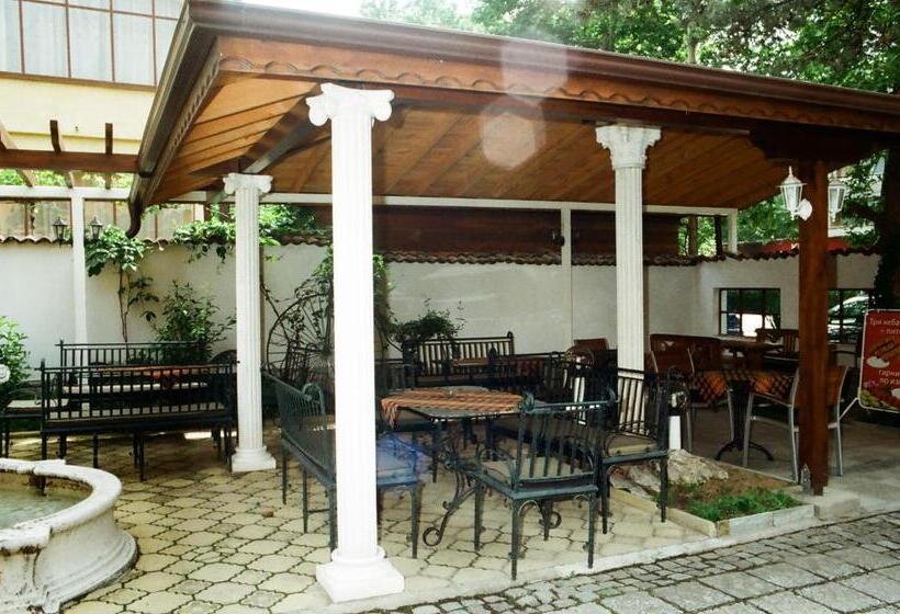 Pension Cesar Guest Rooms