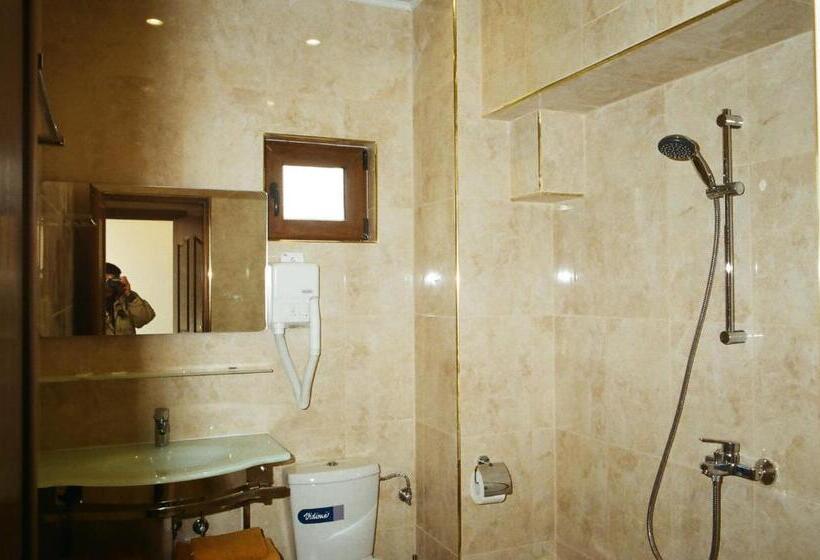 Pension Cesar Guest Rooms