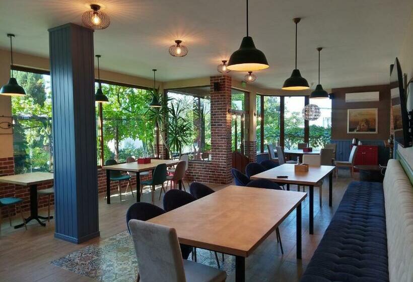 پانسیون St. George Guest House