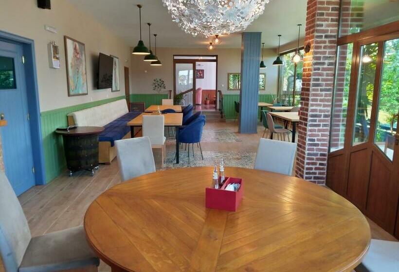 پانسیون St. George Guest House