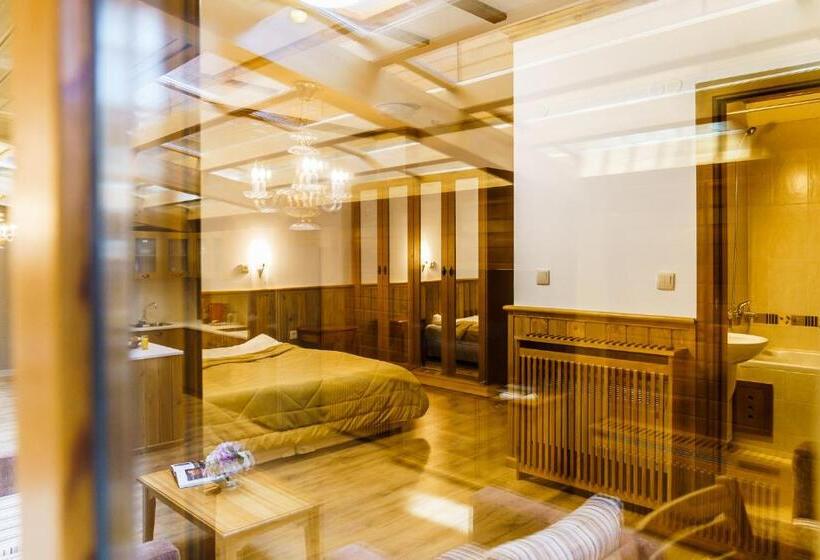 Pirin Golf & Country Club Apartment Complex