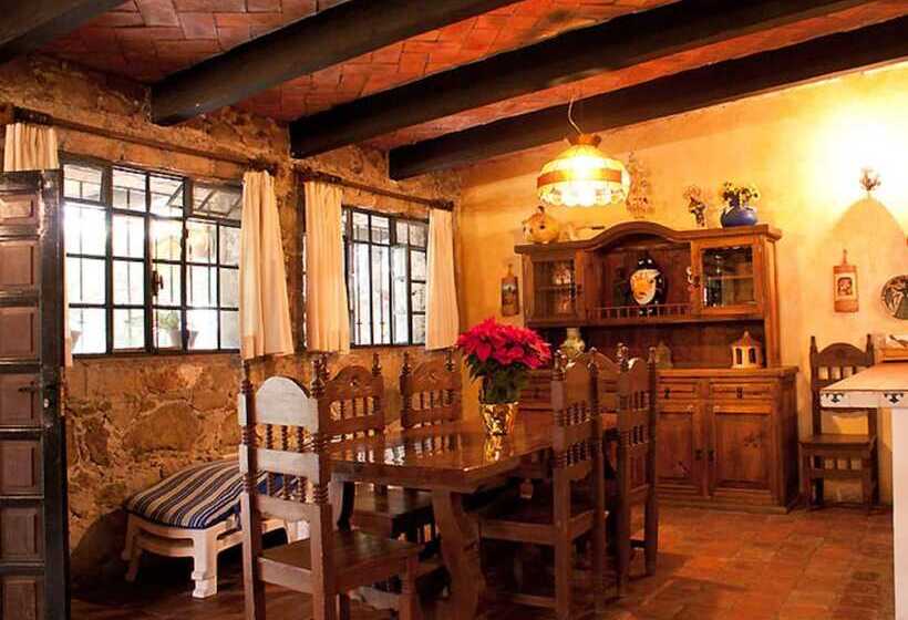 هتل Cabañas Quinta Patricia