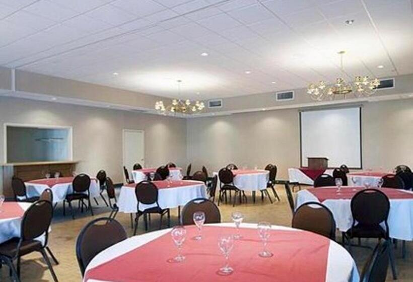 فندق Econo Lodge