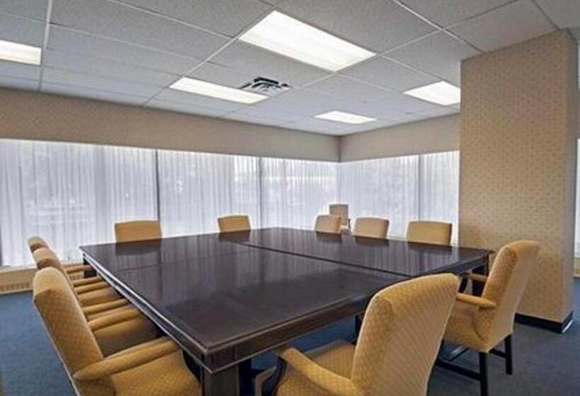 فندق Econo Lodge