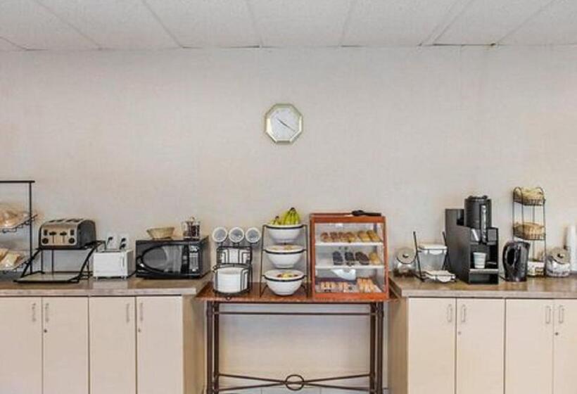 فندق Econo Lodge